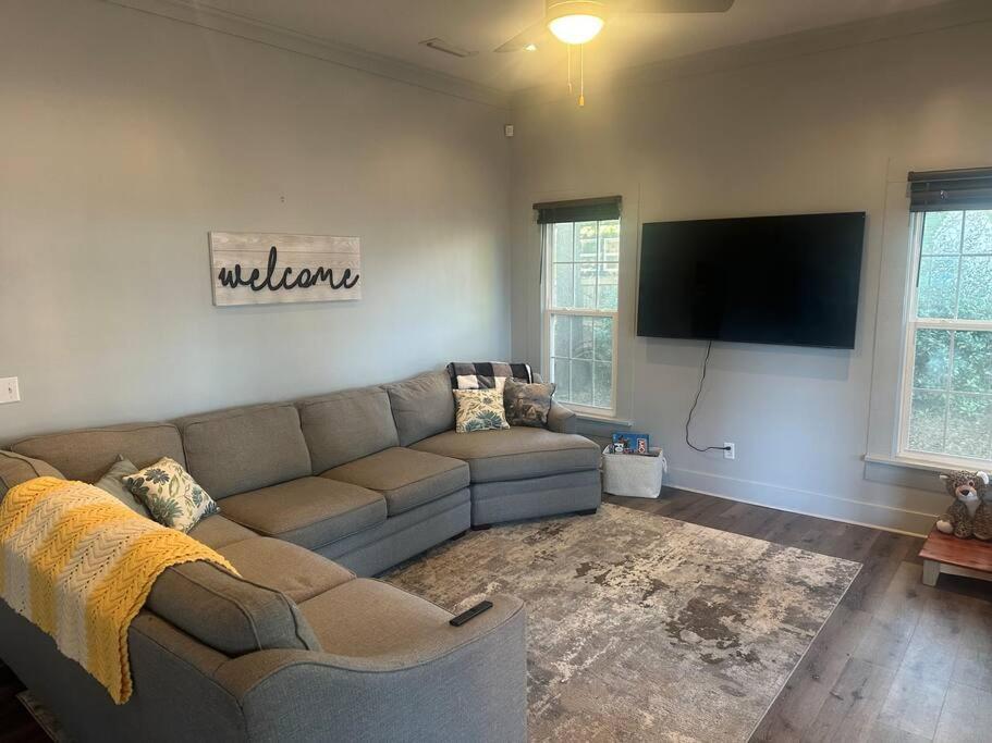 Apartamento Local With A Side Of Cozy Enterprise Exterior foto
